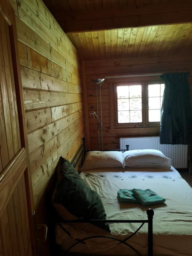 Ruime Romantische Blokhut Zwaanshoek Esterno foto